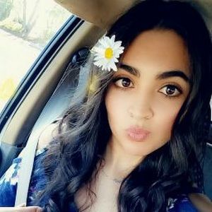 Meet your Posher, Briana
